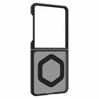 UAG - Étui Mouve avec aimant pour Galaxy Z Flip 7 – Cendre-Compatible avec la recharge sans fil de la plupart des chargeurs tiers