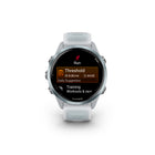 Garmin - Forerunner 570 - 42 mm, aluminium bleu nuage avec bracelet translucide Whitestone/bleu nuage-PRÉPARATION À L'ENTRAÎNEMENT - Dès votre réveil, obtenez un score de préparation basé sur la qualité de votre sommeil, votre récupération, votre charge d'entraînement et plus encore, afin que vous puissiez déterminer si c'est une bonne journée pour vous donner à fond ou pour vous détendre.