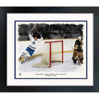 Frameworth - Darryl Sittler Maple Leafs de Toronto Match de 10 points - 50e anniversaire - Impression encadree - 26 po l x 22 po H-Sous licence officielle de la LNH commemorant le 50e anniversaire du record de Darryl Sittler le 7 fevrier 1976 avec 6 buts et 4 passes pour 10 points en un seul match de la LNH