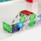 Magna-Tiles - Ensemble de construction magnétique Circuits de course ferroviaire 90 pièces-Fabriqué dans un but précis: Les ensembles MAGNA-TILES sont aimés des constructeurs âgés de 3 à 99 ans et conçus pour que les enfants puissent en profiter, sans instructions ni aide d’un adulte. Nous prônons le jeu constructif, c'est-à-dire : amusant et motivant, basé sur l’expérience, dirigé par l’enfant et axé sur le développement