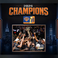 Frameworth - Cadre photoglass des New York Knicks trophée d’équipe des champions 2026 - 22 po l x 18 po H - noir-Présentoir photoglass encadré : cadre PhotoGlass des New York Knicks trophée d’équipe des champions 2026 motif horizon noir pour les amateurs et collectionneurs des New York Knicks