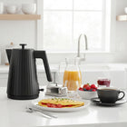 JS Gourmet - Bouilloire électrique Wave Collection 1,7 L - Noire-Indicateur de niveau d’eau