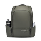 Nomatic - Sac de voyage de 20 L - Olive-La poignée horizontale s'intègre aux sacs à roulettes pour faciliter les déplacements