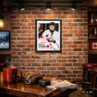 Frameworth - Macklin Celebrini collage signature replica Hockey Canada 2026 - impression encadree - 16" x 20"-Qualite Frameworth depuis 1992. Fabriquee a la main au Canada avec plus de 32 ans d'experience. Articles de sport sous licence officielle avec authenticite garantie