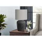 Monarch Specialties - Luminaire - 17 po H Lampe De Table - Céramique Noire - Abat-Jour Gris - Contemporain-Insérez une ampoule standard de 60W (non incluse) et profitez de la commodité d'un interrupteur à bouton rotatif facile à allumer et à éteindre, vous permettant de contrôler sans effort la lumière pour créer l'atmosphère parfaite