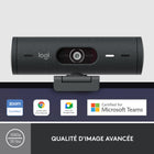 Logitech - Brio 500 Webcam HD avec Expo Auto, Cadrage Auto - Graphite-Exposition automatique (RightLight 4) : La technologie d'expo video RightLight 4 s'adapte automatiquement à l'eclairage ambiant, permettant de vous distinguer clairement malgre une faible luminosite