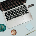Centon - Clés USB 2.0 Datastick Pro MP format économique, gris, 2 Go, paq./50 (S1-U2P1-2G50PK)-Format compact pour un transport facile dans la poche ou un sac.