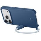 Beats - Étui Kickstand avec MagSafe et contrôle de caméra pour iPhone 17 Pro - Bedrock Blue-Pour créer la béquille, un adaptateur à l’extrémité du cordon glisse et s’attache à un point magnétique sur le côté du boîtier