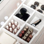 HOMCOM - Coiffeuse avec miroir rabattable et tabouret rembourré - 23,6 po L x 15,7 po l x 44,9 po H - blanc-Les sangles anti-basculement renforcent la sécurité et préviennent les accidents 