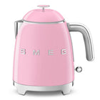 SMEG - Bouilloire électrique mini de 3 tasses au style rétro 50S - Rose-Base pivotante à 360° permettant de placer la bouilloire dans n'importe quelle position