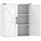 HOMCOM - Armoire murale de salle de bain style ferme avec portes de grange et étagères ajustables - blanc-Combine des portes de grange avec des ferrures noires, ajoutant un charme de ferme moderne à votre salle de bain