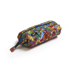 Zipit - Etui à crayons Lenny – Doodles-L’étui à crayons Lenny peut contenir jusqu’à 55 crayons et stylos.
