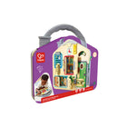 Hape - Playboard Lock & Learn-Avec des portes de tailles et de couleurs différentes, ce jouet encourage également les enfants à développer leurs capacités de reconnaissance des couleurs et des formes. En tant qu'expert du produit, vous pouvez poser des questions telles que "Peux-tu trouver la porte verte ?" pour améliorer leur expérience d'apprentissage