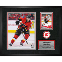 Johnny Gaudreau PhotoCard Frame Flames 15x 13 Black - Impression encadree - 12" x 15"-Qualité supérieure - virtual frames