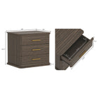 Manhattan Comfort - Table de nuit traditionnelle Clifford à 3 tiroirs - Noyer-Trois tiroirs de rangement : Un vaste espace de rangement dissimulé garde votre table de chevet propre et sans encombrement