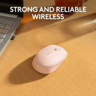 Logitech - M171 Souris Sans Fil pour PC, Mac, Ordinateur portable, 2,4 GHz avec Mini-récepteur USB - Rose-Confortable et mobile : La forme confortable et mobile de la souris est assez petite pour être glissée dans un sac et la conception ambidextre permet de placer chaque main dans une position naturelle