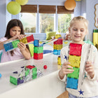 Magna-Tiles - Ensemble de construction magnétique Circuits de course ferroviaire 90 pièces-Toujours compatibles: Toutes les pièces sont compatibles et complémentaires à tous les autres ensembles MAGNA-TILES, y compris nos ensembles Espace, Métropole, Duo de descente et Classique préférés des amateurs
