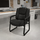 Flash Furniture – Fauteuil d’appoint de direction HERCULES avec pattes traîneau, capacité de 500 lb, cuir noir (GO2138)-Mousse ignifuge CA117