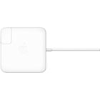 Apple - Adaptateur d'alimentation MagSafe2 45 W pour MacBook Air-Muni d'un connecteur CC à couplage magnétique :  Si quelqu'un se prend les pieds dans le cordon, il se détache simplement et votre MacBook Air reste en place, en toute sécurité