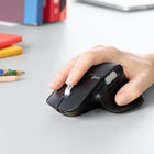 Logitech MX Master 3 Advanced Souris sans fil - Défilement Rapide - Suvi 4000 DPI Toute Surface - Confortable - Noir-Personnalisez MX Master 3 et configurez chaque action pour votre flux de travail spécifique. MX Master 3 est entièrement personnalisable dans quasiment toutes les applications que vous utilisez sur PC ou Apple
