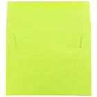 JAM Paper Enveloppes format livret de teinte claire avec fermeture gommée, 4 3/4 x 6 1/2 po, vert lime, 1000/paquet-Taille : A6 (4 3/4 x 6 1/2 po)