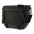 Bugatti - x EDITION22 Sac messager, Nylon recycle hydrofuge, Noir-Courroie de transport EDITION22 ajustable et amovible en nylon tresse avec coussinet rembourre, pour porter le sac messager en bandouliere ou à l'epaule