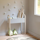 Umbra Jardinière surélevée Grove blanc-Fabriqué en métal peinture poudrée blanche, antirouille, ce bac de jardinière surélevé a des pieds en frêne et une finition naturelle