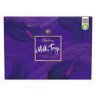 Cadbury UK - Boîte à chocolat au lait Milk Tray - 530g-Deux couches de dix variétés de chocolat au lait dans une grande boîte constituent un cadeau chocolaté parfait.