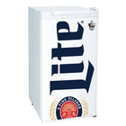 Miller Lite - Refrigerateur compact avec ouvre-bouteille, 3,2 pi3 (90 L), Blanc-Ouvre-bouteille integre
