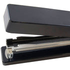 JAM Paper - Ensemble de travail et de bureau, agrafeuse et boîte d’agrafes, noir et noir (3375BKBK)-Taille de l’agrafe : 6 x 2,5 x 1,125 po, Dimensions de l’agrafeuse : Standard (0,5 x 0,25 po)