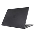 Étui de protection SwitchEasy Touch pour MacBook Air 13,6" (M2 2022 / M3 2024) - Noir carbone-La texture délicate assure à votre MacBook un look élégant et reste en sécurité