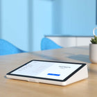 Logitech - Tap IP Contrôleur tactile avec alimentation par Ethernet (PoE – Power over Ethernet) - Blanc-Avec un seul câble PoE pour l’alimentation et les données, Tap IP peut être placé de manière pratique à proximité des participants, sans avoir à utiliser de longs câbles.