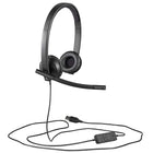 Logitech – Casque stéréo H570e 981-000574-Un cordon anti-enchevêtrement plat connecte le port USB à votre Mac ou votre PC. La simplicité du prêt à l'emploi!