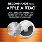 Duracell - 2032 pile bouton lithium-PILES LONGUE DURÉE CONÇUES POUR LA FIABILITÉ : Les piles boutons au lithium Duracell CR2032 de 3 volts offrent une puissance et une performance longue durée sur lesquelles vous pouvez compter pour les appareils domestiques ou en déplacement, comme les clés intelligentes, les télécommandes, les Apple AirTag, les bougies sans flamme, les caméras sans fil, les thermomètres, les glucomètres, les jouets et plus encore