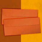 JAM Paper Enveloppes Brite Hue format livret pap. vélin recyclé, ferm. gommée, 4 1/8 x 9 1/2 po, orange, paq./100-Ouverture : Livret