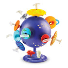 Learning Resources - Solar System Puzzle Globe-Glow-In-The-Dark Surprise : Lorsque les lumières s'éteignent, le Solar System Puzzle Globe révèle une surprise amusante du décor spatial - l'astronaute et les constellations brillent dans l'obscurité !