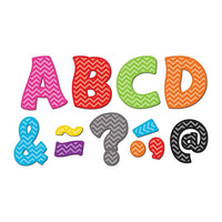 Teacher Created Resources – Lettres aimantées de 3 po, motif à chevrons fantastique, 67/paquet (TCR77213)-Lettres/décorations aimantées