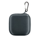 Étui carré pour écouteurs Basic Tech avec mousqueton - Charbon-Design mince, tenant bien dans les poches et facilitant le transport