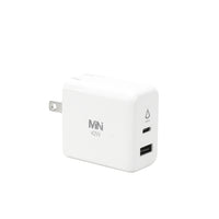 LBT Ultra Fast Mini - Chargeur mural 42W à double port GaN PD (30W + 12W) - Blanc-Doté de la technologie GaN (nitrure de gallium), ce chargeur mural est jusqu'à 40 % plus efficace que les chargeurs muraux traditionnels et peut garder vos appareils chargés plus longtemps
