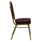 Flash Furniture – Chaise banquet empilable HERCULES à dossier couronne, siège 2,5 po, doré avec tissu bourgogne-S'empile jusqu'à 15 chaises de hauteur