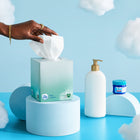 Puffs - Mouchoirs Plus Lotion avec le parfum de Vicks, 48 mouchoirs-Les mouchoirs les plus doux et les plus coussinés de Puffs, avec un soupçon de lotion pour aider à protéger votre nez
