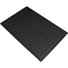 Wearwell – Rejuvenator Connect No. 502 pour poste de travail unique, 3 pi x 5 pi-Le revêtement extérieur robuste et résistant à l'abrasion encapsule totalement l'intérieur résilient et résistant à l'écrasement de l'éponge d'uréthane, rendant le tapis pratiquement indestructible