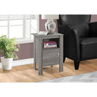 Monarch Specialties - 2138 Table D'Appoint - Table De Chevet Gris-Dotée d'un magnifique fini aspect bois gris, profitez d'un ton confortable qui attirera l'attention des invités.